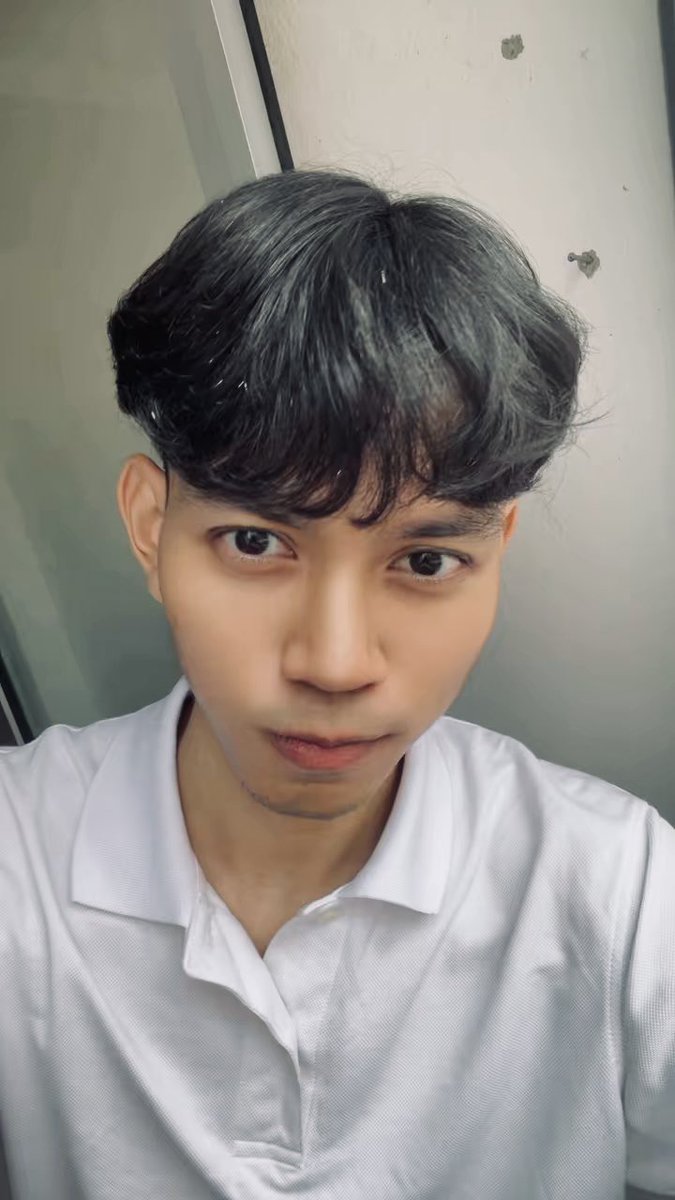 amnhrlanr's tweet photo. Turn one year older today!😴 https://t.co/zQ4kgrCPBh