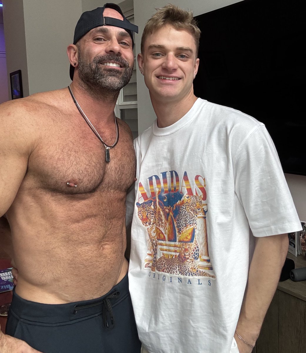 Pierced Muscle 130k+ tweet media