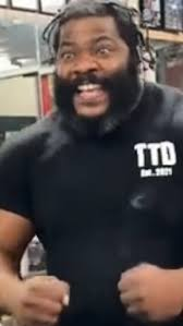 Me watching round 1 #UFC324