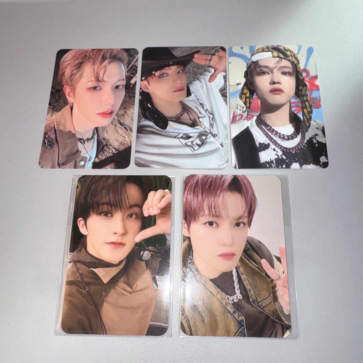 _0erry's tweet photo. NCT DREAM ドリム Beat It Up トレカ 交換

［譲］1枚目
マーク ロンジュン ジェノ チョンロ

［求］2枚目💖
デジパ本体：🐹🐰
トレカ：🦊🐹
ポスカ：🦊
mu-mo：異種🦊🐹

1/25(日)ドリショ·1/31(土)smtにて手渡し又は郵送での交換希望
条件合う方はリプ又はdmまでお願いいたします💌 https://t.co/jaLACVbm4c