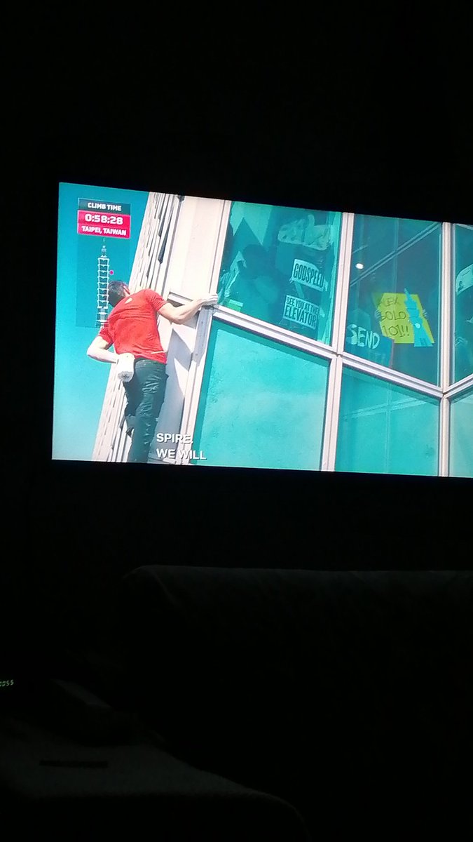 selosyum's tweet photo. #SkyscraperLIVE  #goAlex #TAIPEI #alexhonnold https://t.co/TT96kygVtD