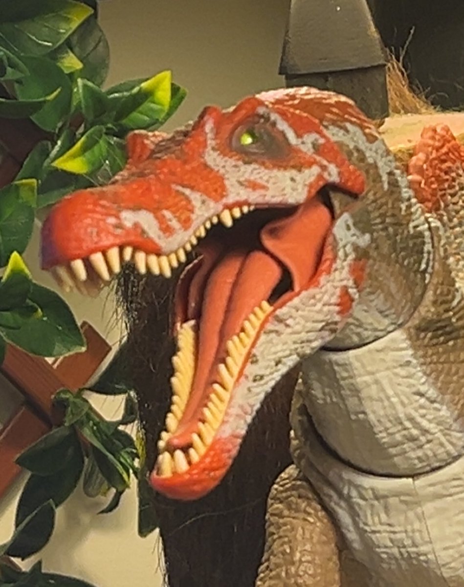 Big Hungry Kaiju💦 tweet media