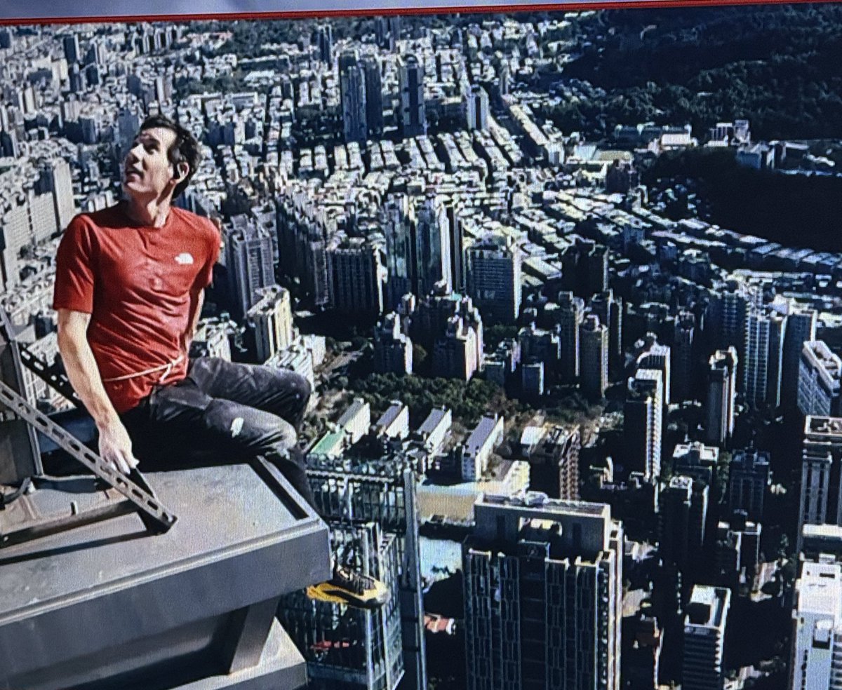 Qué hace este tipo me transpiran las manos