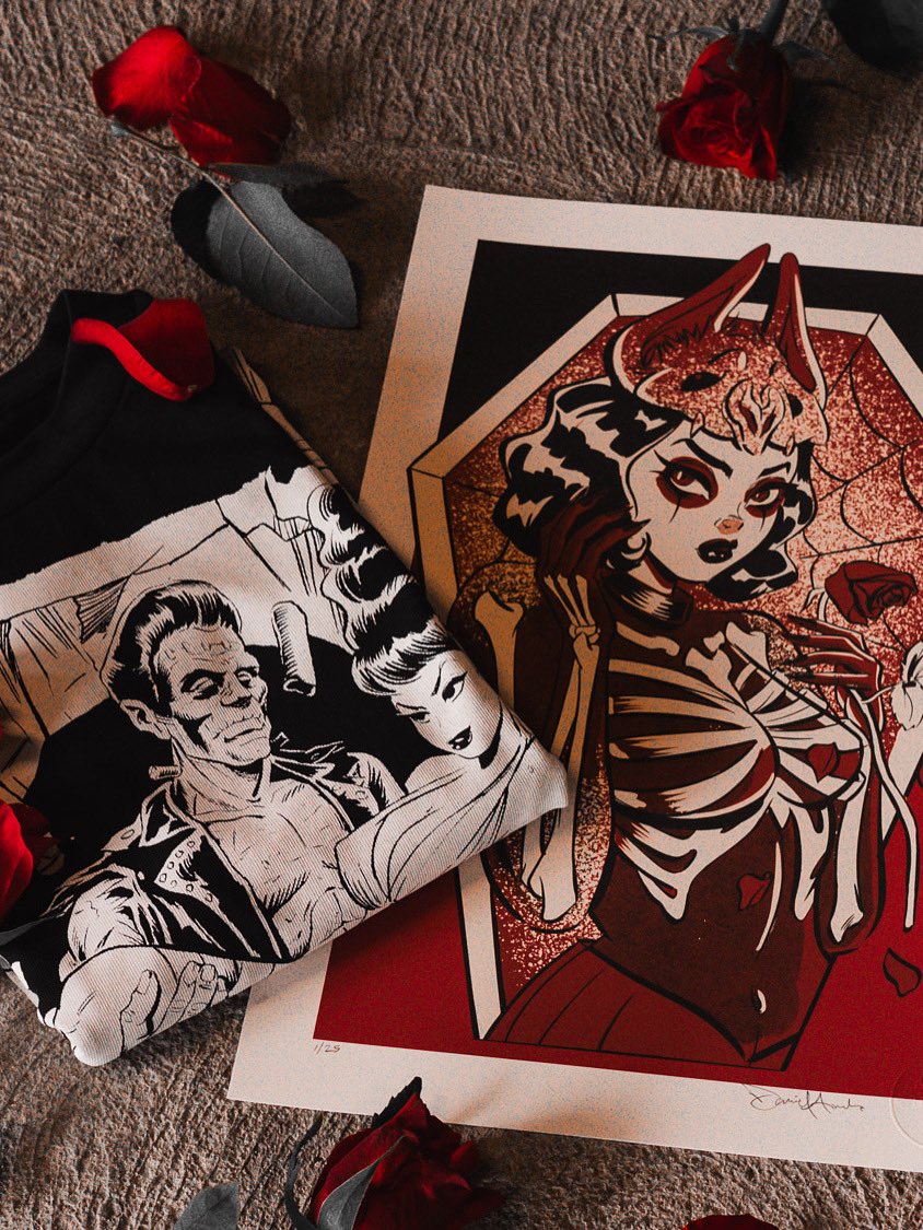 AFTRHRSFN's tweet photo. 4 prints left! Go get em’ https://t.co/jE8VvkuuDq #vampire #art #artprints #Frankenstein #classic #horrorfan https://t.co/uFRWFIVmJx