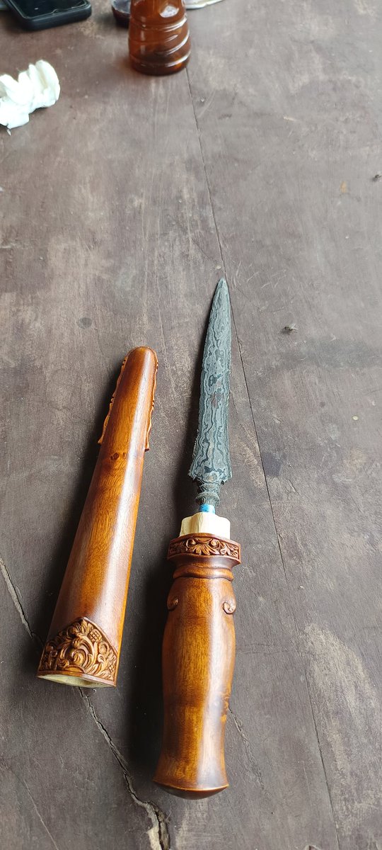 GalleryKeris's tweet photo. Tombaknya kita warangi dlu https://t.co/6nJPlU02gL