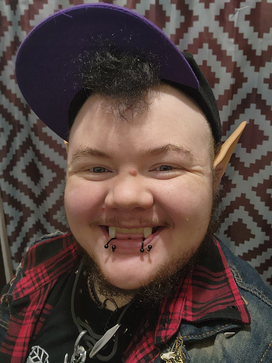 PunkuJunkie's tweet photo. Been gone a good minute, got a job in March last year, moved up to manager in training at the end of October, now Servsafe certified and officially a manager, working my ass off and struggling to better my mental health.. we are making it guys, little by little https://t.co/2CqhLS34QC