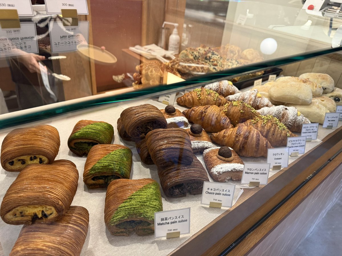 CBCDAKS's tweet photo. 発明ツアーグルメ巡り番外編【渋谷編】

明日グランドオープンする
bakery＆cafe  sonomamaさん☕️🥖

クロッフルが置いてあって歓喜！

M-SMILE近くなのも嬉しい♪

#STARMARIE
#ひちゃんとおでかけ
#みてみてひぃちゃん
#sonomama https://t.co/KihoE6XAt8