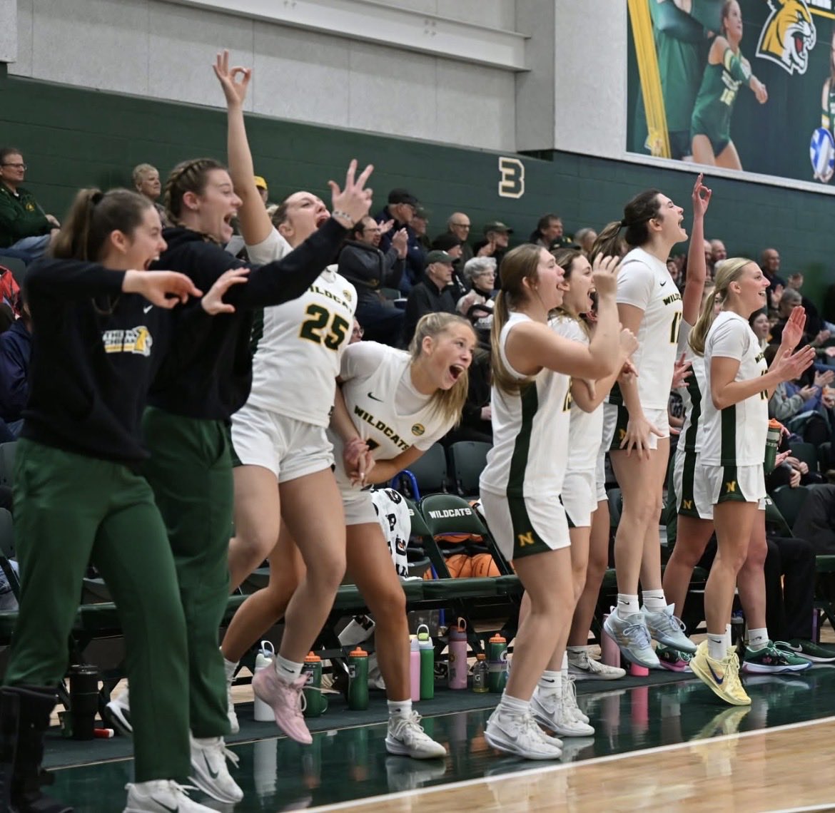 CoachThousand's tweet image. NMU is a very special place BUT these people make this place different!!!!! 🥰🥰🥰 #SmilesforMiles #TimesaThousand