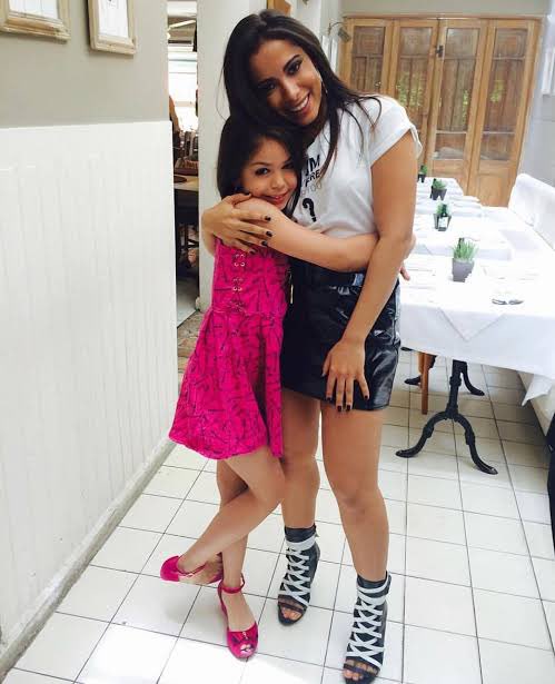 _alineramos's tweet image. a gente viu a melody crescer, sabe? tô tão feliz pela diva. #CIfNoBBB26 #BBB26