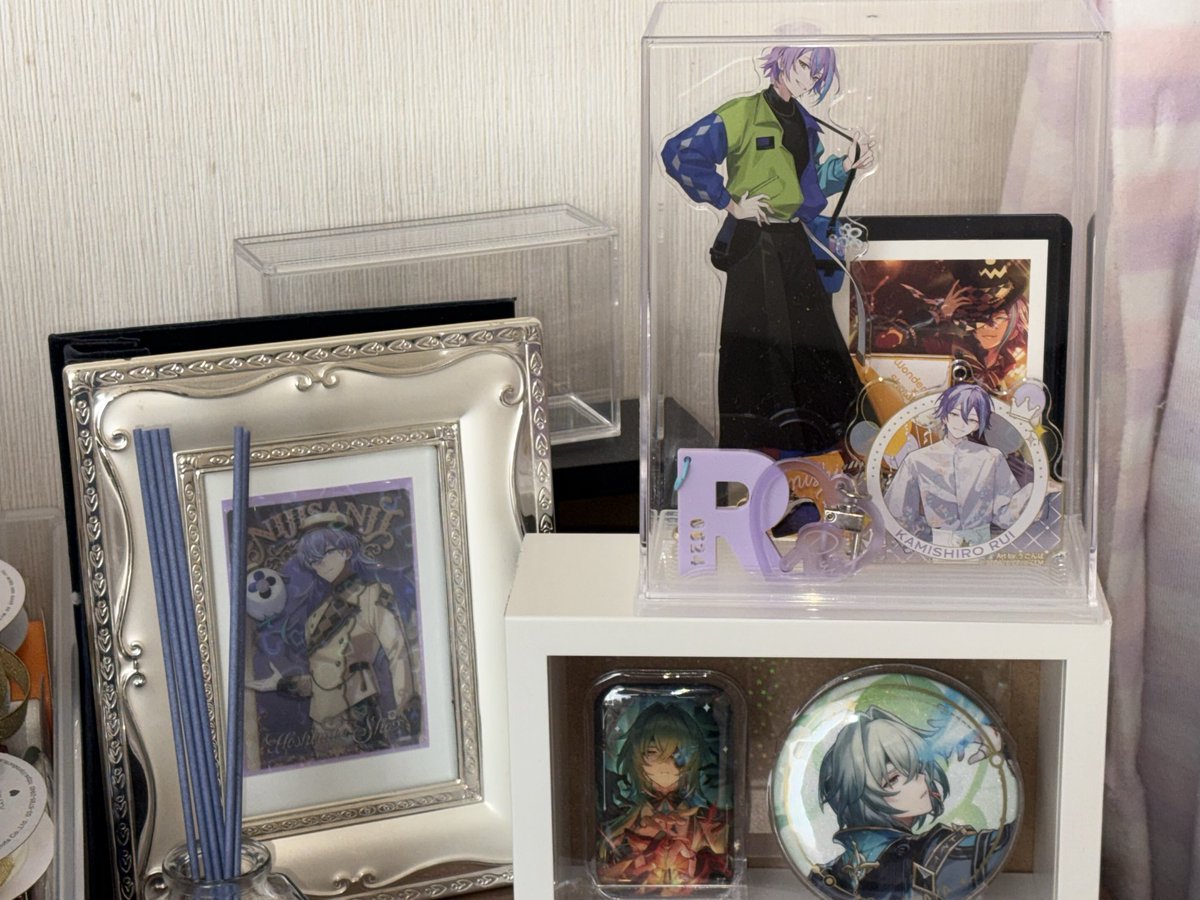 好きな神代をつめつめしました 右下除いて、髪の毛カラー似てますね()