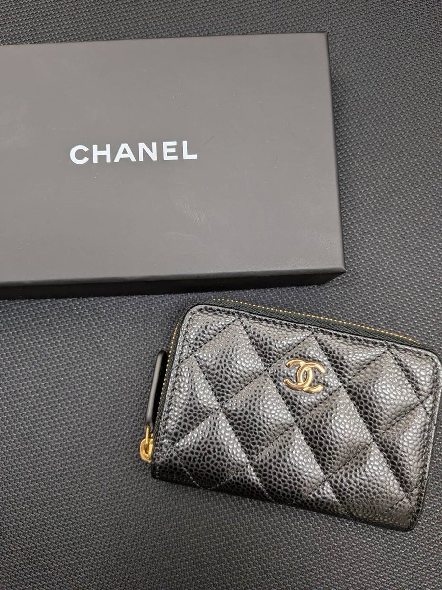 シャネル AP0216 ジップコインパース お買取いたしました‼ ブラックカラーでキャビアスキン・ゴールド金具の大人気アイテムです😄 ブランド小物のお 買取も大黒屋 質新宿東口店にご相談ください👍 HP⇒https://t.co/rDPxHPbaL0 ＃ブランド買取