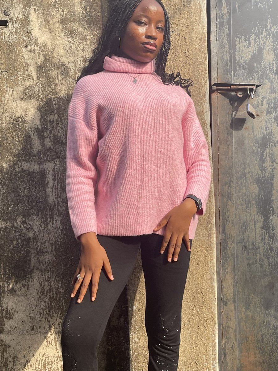 kelechi_excel's tweet photo. One day I will look back and ask myself why I posted this pictures because WTF! 😭 #newpost #HappyNewYear2026 https://t.co/3PmfeNMOEh