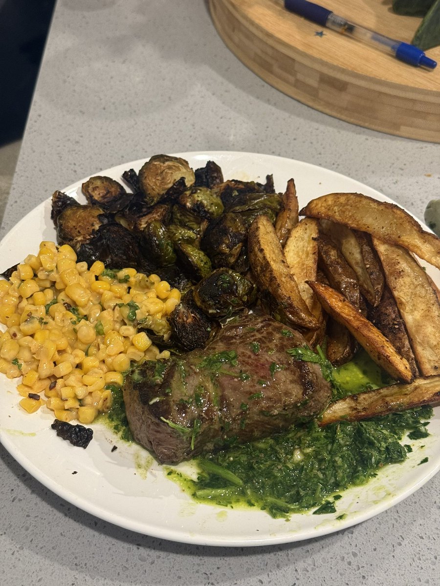 rapetrumpf's tweet image. Steak, potatoes, street corn, and brussels sprouts 
 #REALMENCOOK