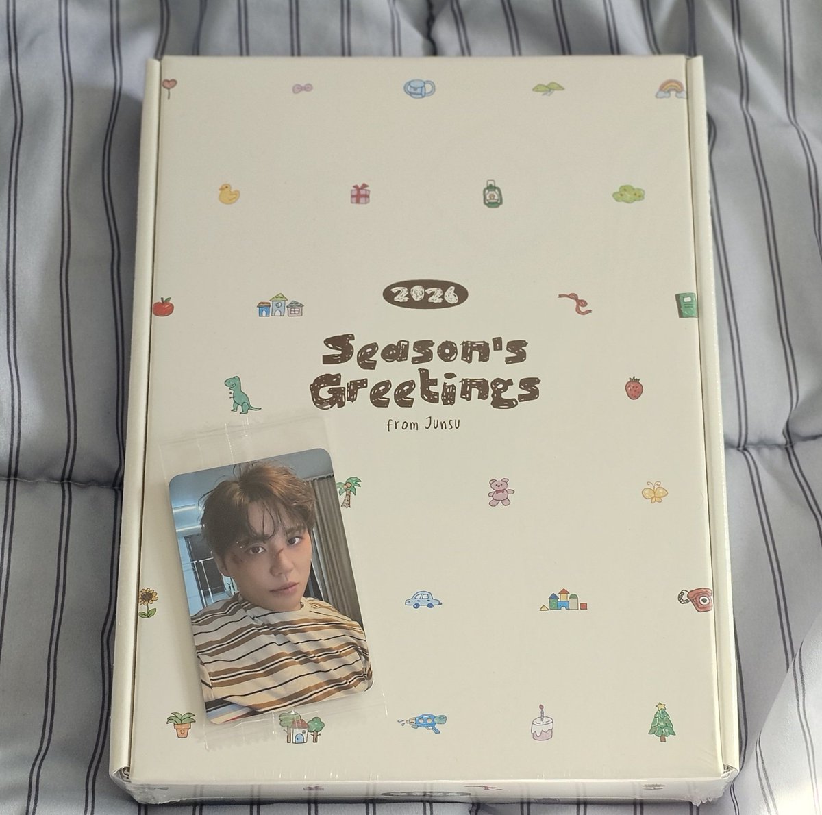 [양도] 2026 시즌그리팅 시그 (미개봉)
케타포 팬싸 응모 특전포카 포함 13,000원에 양도합니다.
비틀쥬스 관극일정 맞춰 직배 또는 GS편의점 반택(배송비 별도)
멘션이나 디엠주세요~
* 글 내리기 전까지 양도 계속 진행합니다
<a href="/XIA_market/">XIA장터봇</a>