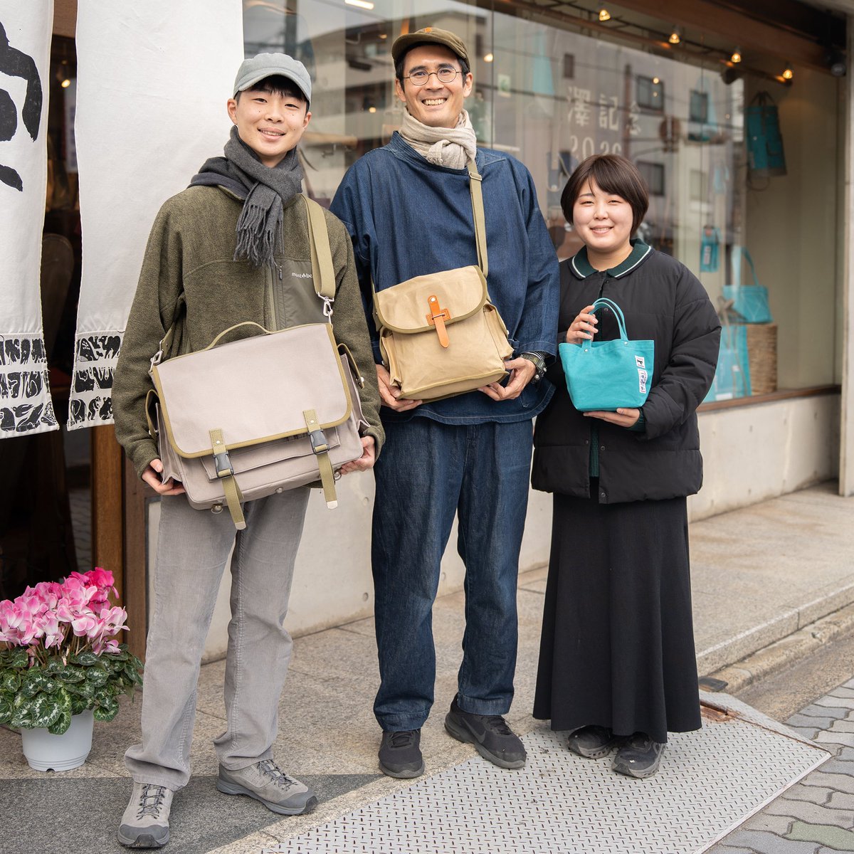 店頭SNAP】 滋賀からお越しのお馴染みのご夫婦。 この日は奥さまの 