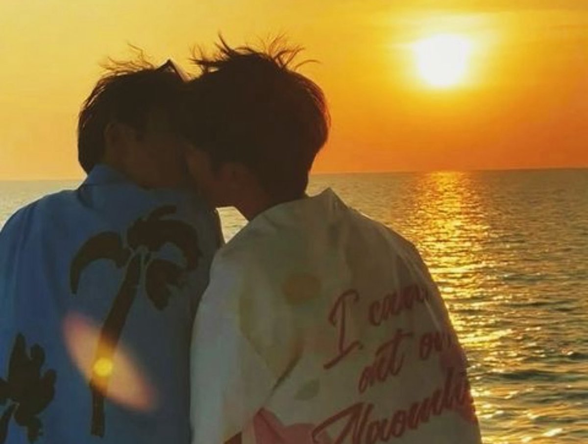 WATERL__'s tweet photo. ⋆˚꩜｡
 
⋆ — 𝖨𝖼𝗁 𝗅𝗂𝖾𝖻𝖾 𝖽𝗂𝖼𝗁, 𝗆𝖾𝗂𝗇 𝖲𝗈𝗇𝗇𝖾𝗇𝗌𝖼𝗁𝖾𝗂𝗇. https://t.co/ye7mQTRmOh