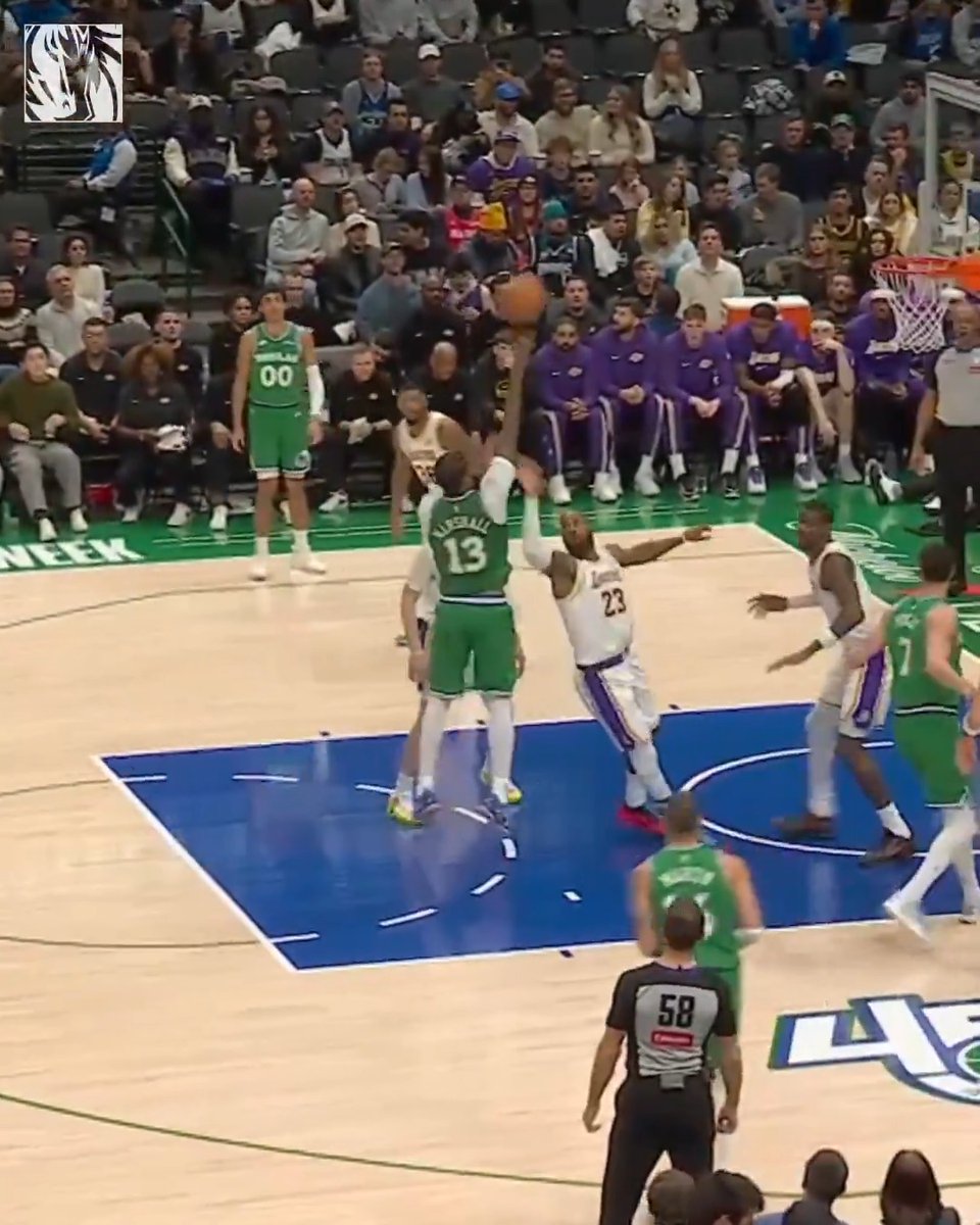 Naji = Certified bucket getter 🪣
📺: ABC