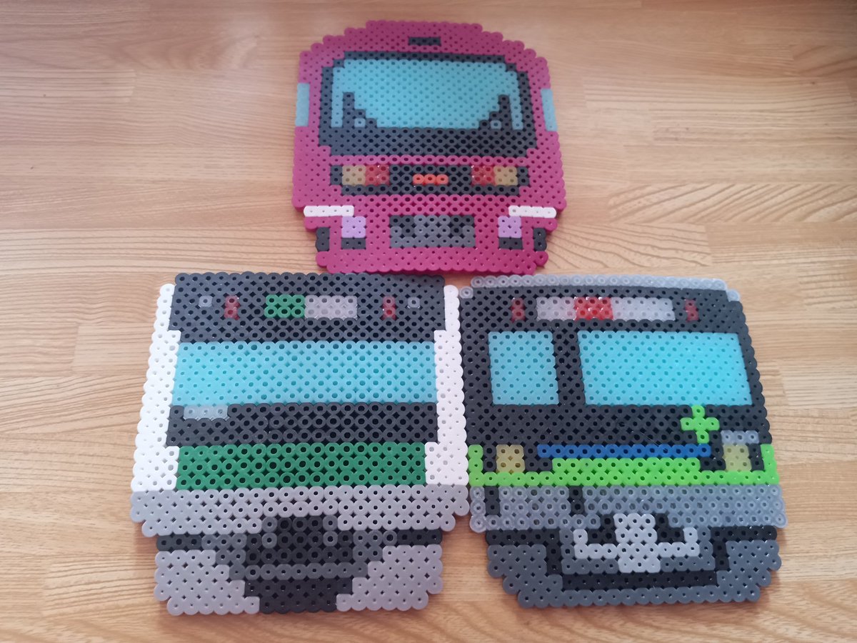 cocojiro15's tweet image. 日曜の朝から
ビーズビーズビーズ。
今朝は東の電車。
JR埼京線
都営地下鉄新宿線
jR東日本485系?🙄

図案はひろちゃんさん

#アイロンビーズ
#電車