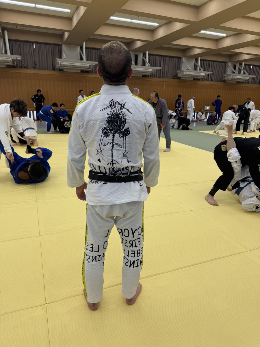 第8回 柔術で充実練習会
ベストギーニスト
松本一郎
NR柔術
Shoyoroll