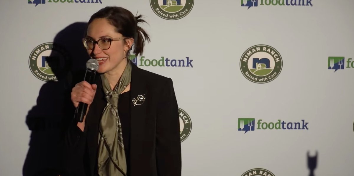 foodtank's tweet image. "I love that every day on the farm is full of excitement, renewal, and hard work." — Elle Gadient, Farmer and Niman Ranch Farmer Advocate (@NimanRanch)

Tune in LIVE now: youtube.com/watch?v=KaZRdu… #FoodTank