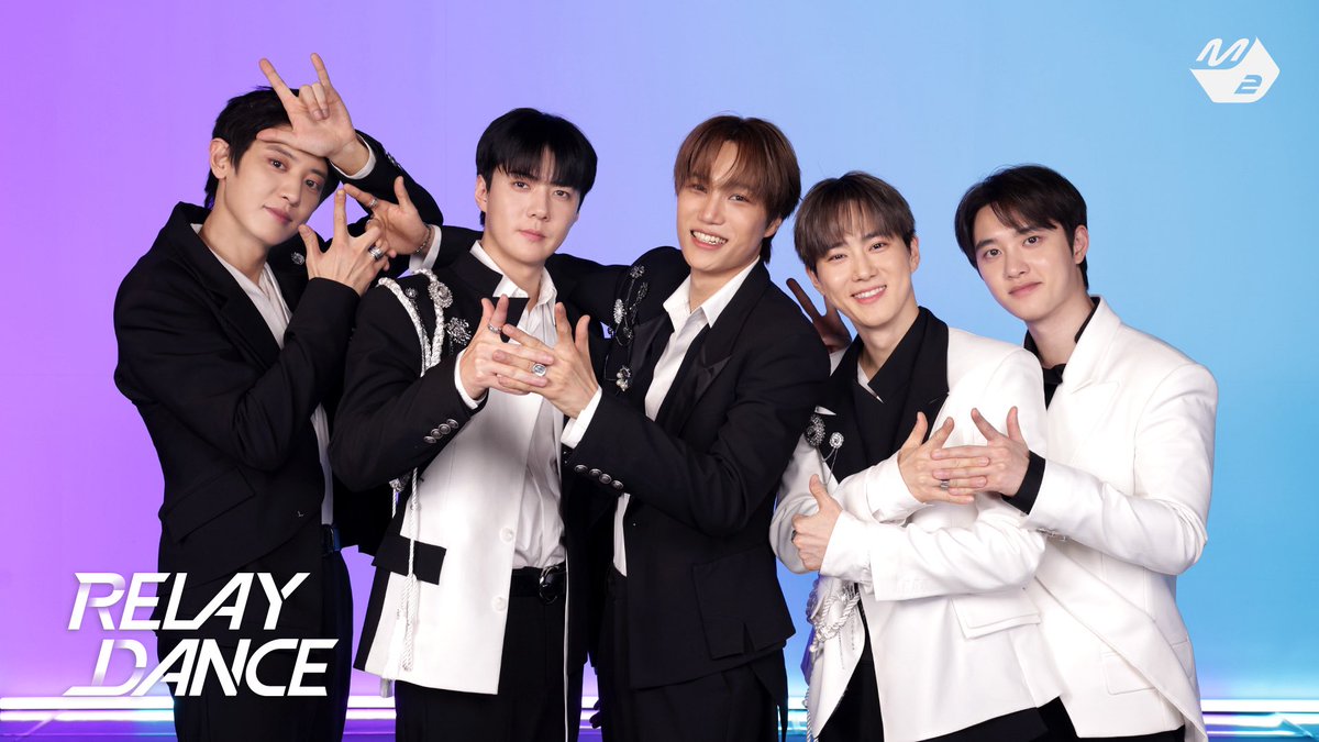 weareoneEXO's tweet image. [릴레이댄스] EXO(엑소) - Crown (4K)

youtu.be/RrloUOv9FB8

#EXO #엑소 #weareoneEXO 
#Crown #EXO_Crown
#REVERXE
#릴레이댄스