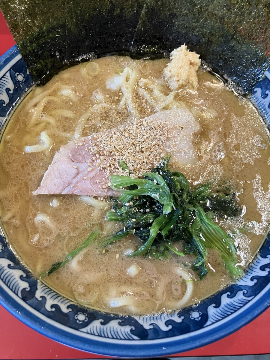 久々に三七十家さん🍜
三宮で家系食べるならやっぱここやなースープめちゃうま❣️