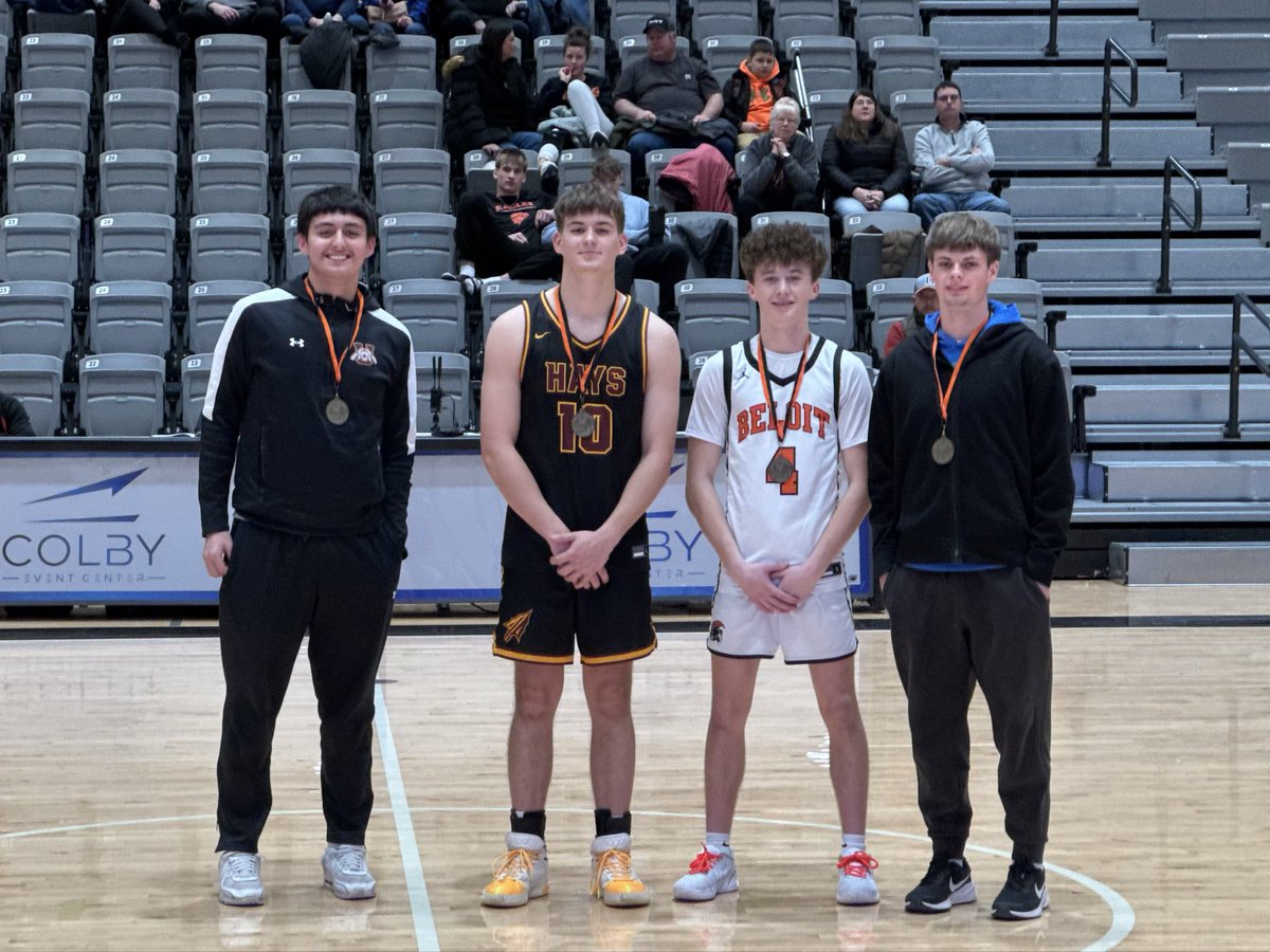 HaysHoops's tweet photo. Orange &amp; Black Awards
All tournament team
-Trey Oakley
-Izaac Fox 
-Dawson Ruder
Sportsmanship Award
-Dawson Ruder
Academic Award
-Trey Oakley https://t.co/4sqUVNcY3B