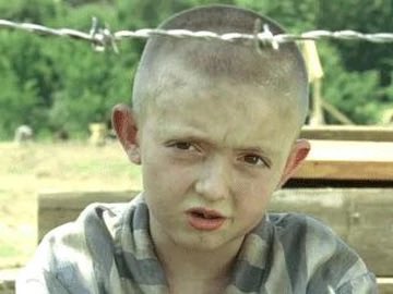 Namajunas went to the salon and said yea gimme the Shmuel cut. #UFC324