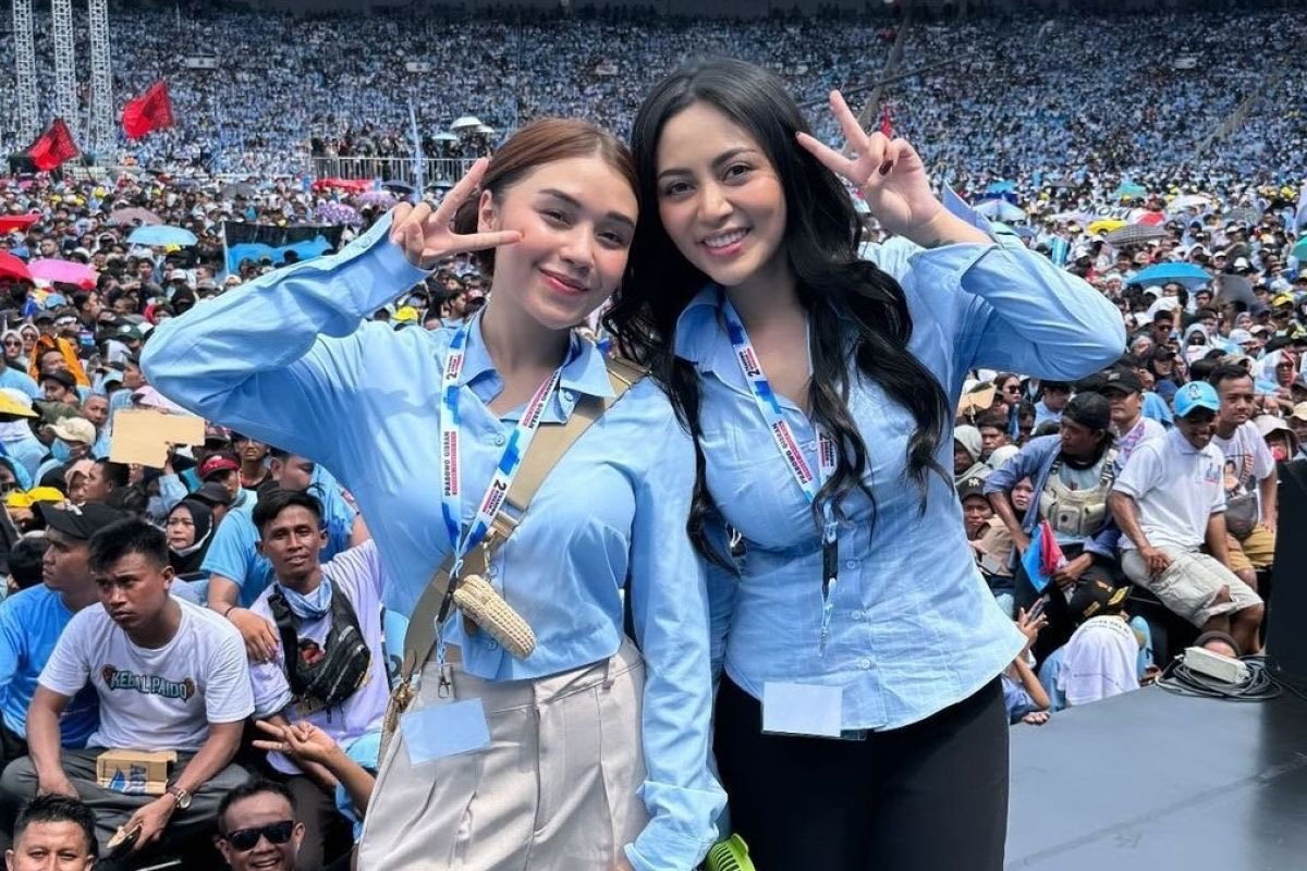 Opposisi6890's tweet image. Sedang rame ya, kenapa? 

Masi ingat tragedi KPPS 2019

Masi ingat tragedi KPU   2019

Masi ingat tragedi KM50

Masi ingat tragedi kanjuruhan

Dll

. 

.

.