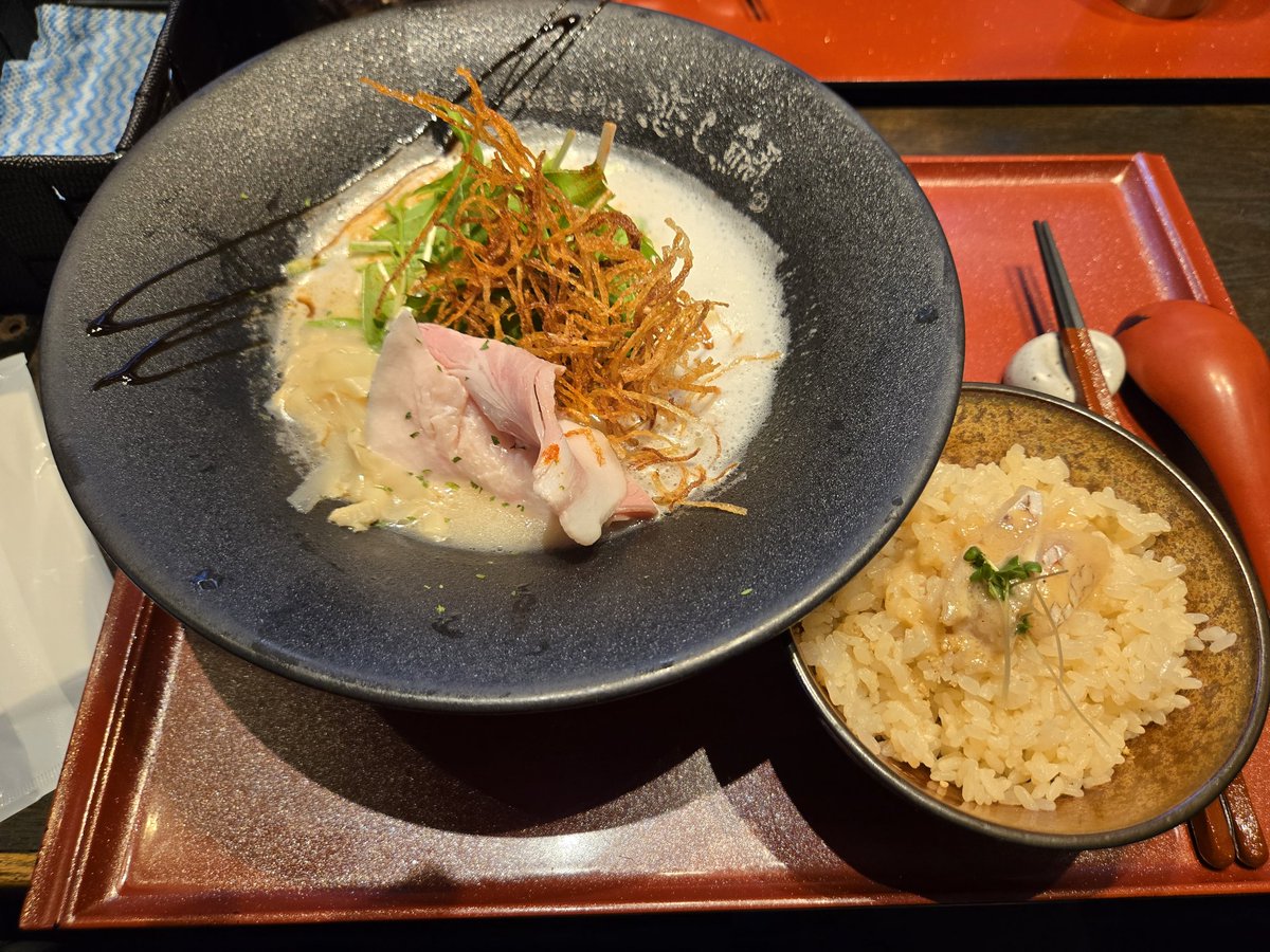 今日のラーメンはこれ！