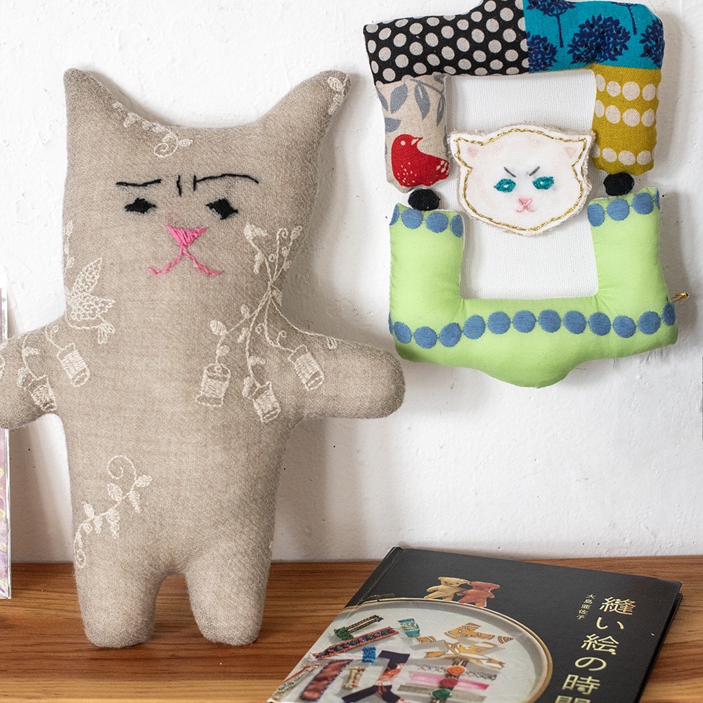 douxdimanche's tweet image. 縫い絵作家の大島亜佐子さんによる 
「ぬいきものたち　旅する縫い絵アトリエ exhibition」 
本日最終日です！
お近くにお越しの際はどうぞお立ち寄りください🚶‍♀️
期間限定のオンラインショップも本日6PMまでです 2dimanche.shop-pro.jp/?mode=cate&amp;amp;cbi…