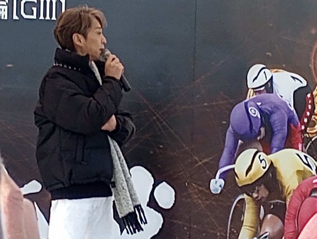 monmaaaa's tweet image. オートレーサーの森さんいた😳
イケオジ😳