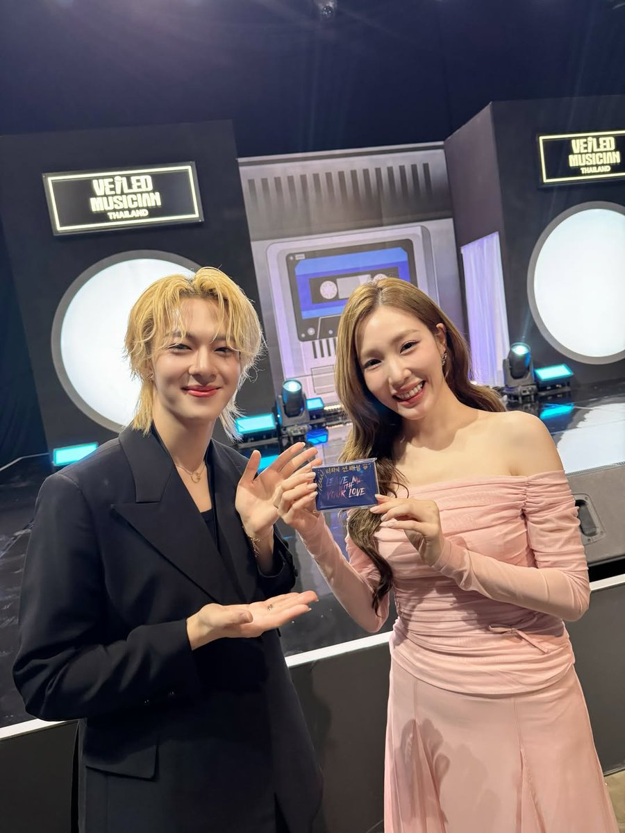 Tiffany Young from Nunew instagram 

#TiffanyYoung #티파니영 #티파니 #young1
#VeiledMusicianTH #TiffanyYoungxVeiledMusicianTH