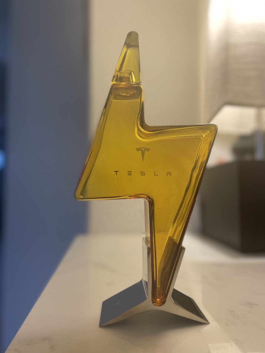 Like ❤️ and repost. 

Will give it to a lucky person once $TSLA zooms past 500.