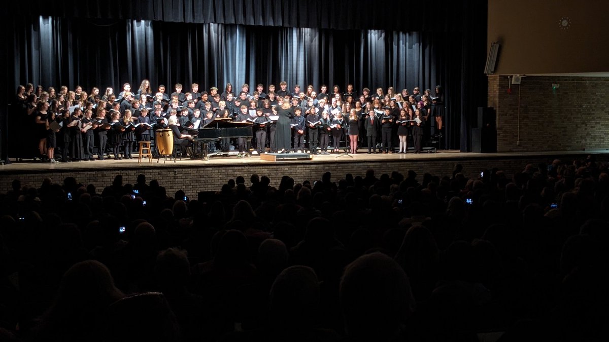 LHSPerforms tweet media