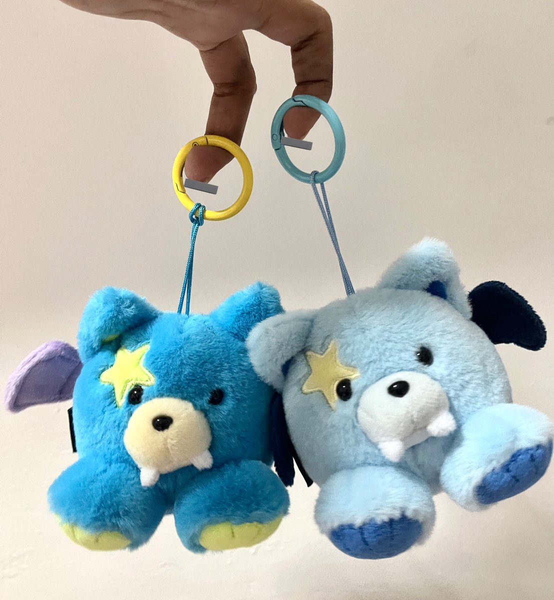 coffeeencream's tweet image. Meowz voice keyrings are here!! 😍 they're sooo fluffy !! 💙🩵 🐈‍⬛🐈

#JAY #JUNGWON #젱양 #야옹즈 #JAYWON