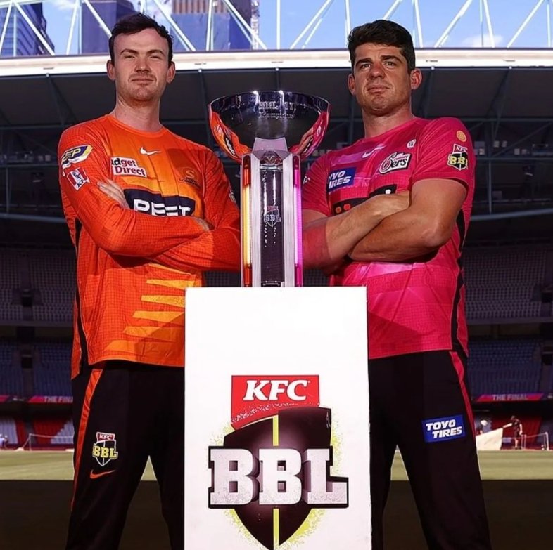 dhohar_07's tweet photo. 🚨 THE BBL FINALS IS HERE 🚨
- It's Sydney Sixers vs Perth Scorchers 💥 !!
- Two Most Successful Franchises of BBL will face each other in the finals today 🔥!
#BBL15
#SteveSmith #SSvPS https://t.co/zNzvXvqKL6