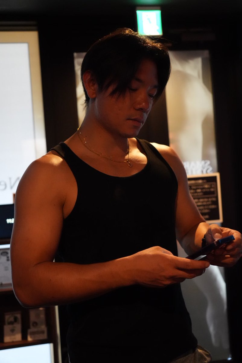 YukiShibata2's tweet photo. From February, I’ll be moving to Hawaii 🌴
Former professional soccer player turned personal trainer.
I’ve trained athletes of all ages—from professionals to youth—as well as general fitness clients in Japan.
Excited to continue my journey in Hawaii. #PersonalTrainer #Hawaii https://t.co/DAoFcByzec