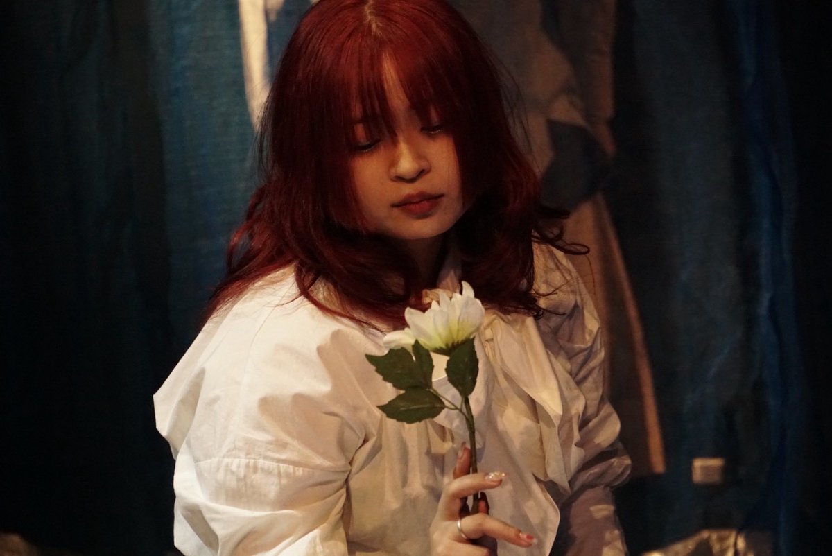 【︎本日の  #まちざリリス ︎】
︎🌟㊗️千穐楽🌟

昼回 Bチーム
開場：12時30分
開演：13時
🌟当日券【有】

︎夜回 Aチーム
開場：16時30分
開演：17時
🌟当日券【有】

上演時間：約60分

キャンセルのご連絡はDM、または
【machinoseiza@gmail.com】まで

舞台写真撮影📸コトデラシオン様