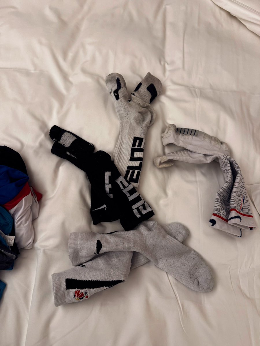 sneakerfighter tweet media