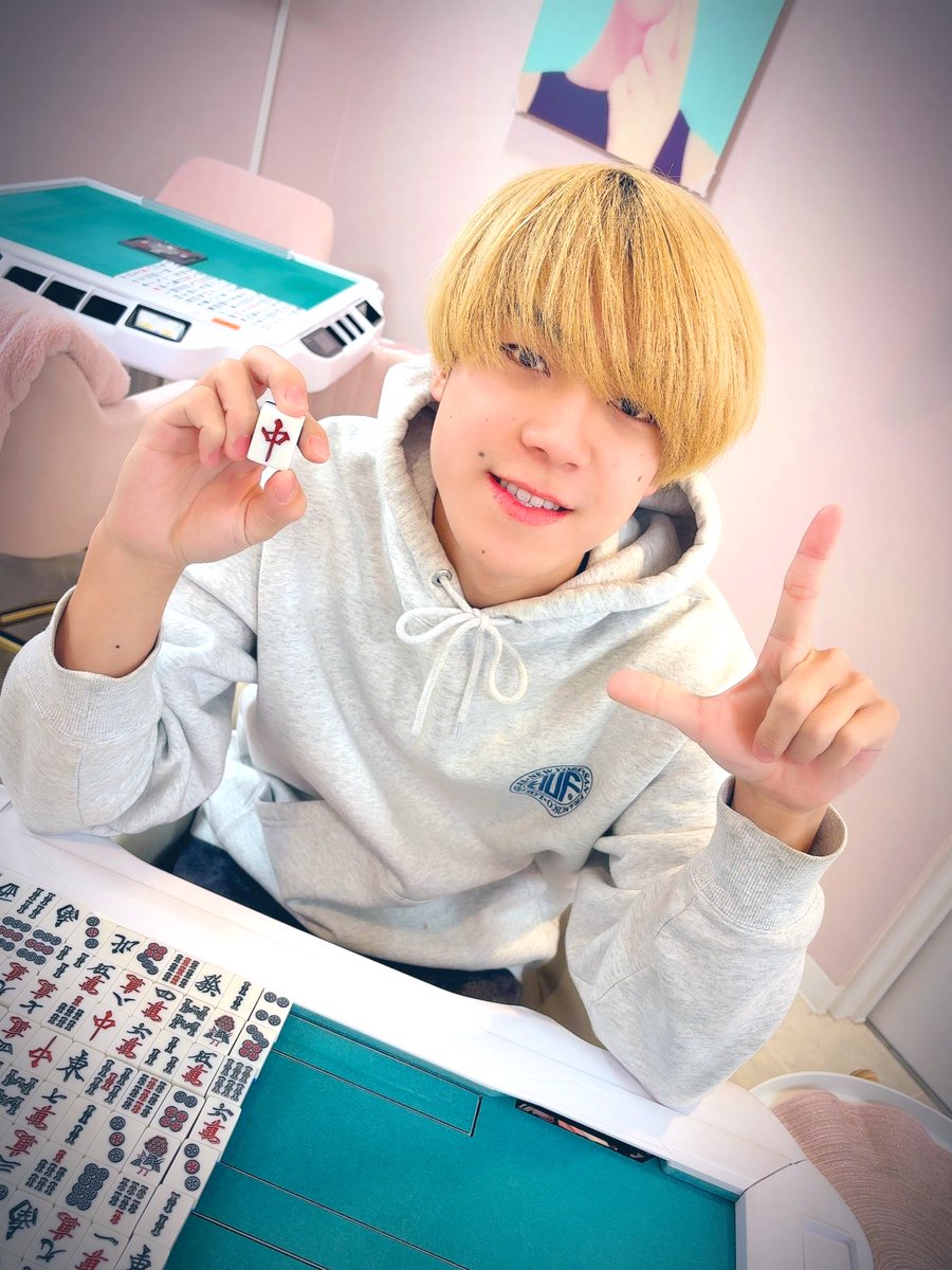 あやゆか学生サポーターから、
スタッフになりました恵くんです🩷

仲良くしてください🥰💕💕