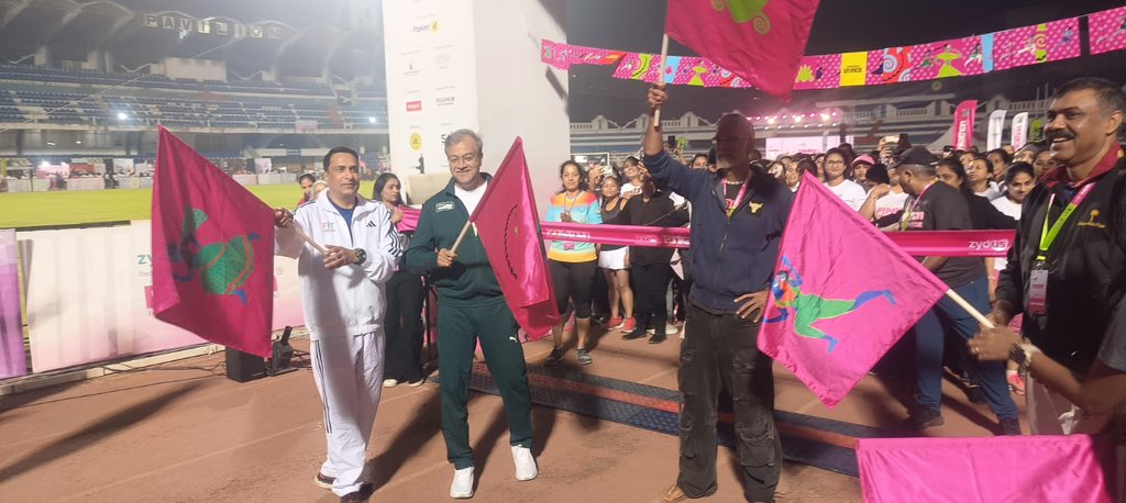 seemantsingh96's tweet image. Happy to flag off the Bengaluru Pinkathon  along with Milind Soman, huge turnout and great enthusiasm 

#fitindia
#bcp
#btp
#marathongame