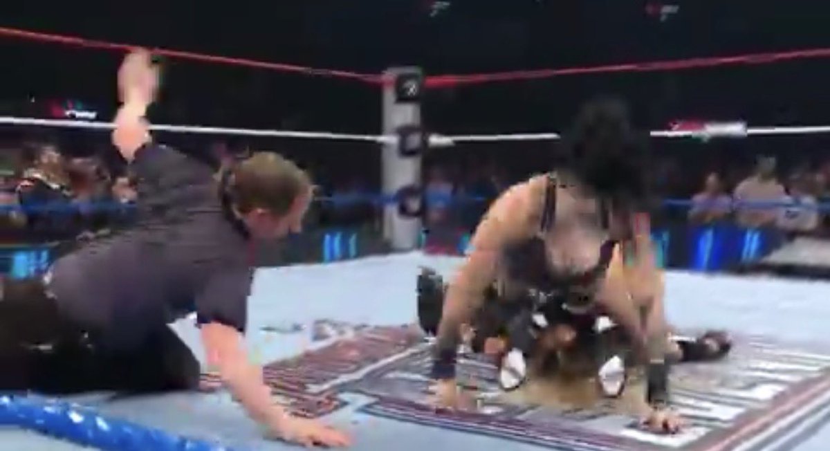 AsaroBlood's tweet photo. @LuigiWrestling WTF…  como quedó liv https://t.co/GEhHvVT9DR