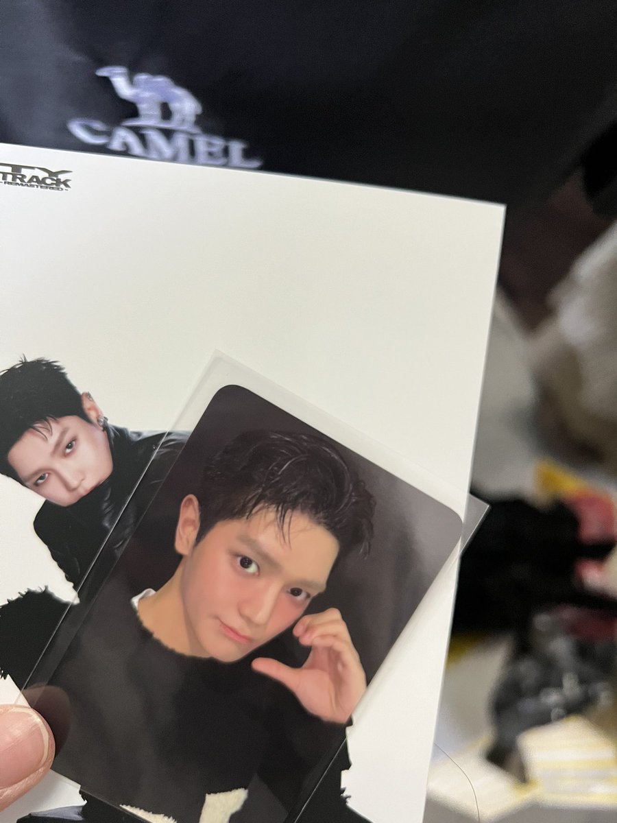 툥콘 사첵 2일차 포카 너무 이쁨 ㅠ.ㅠ