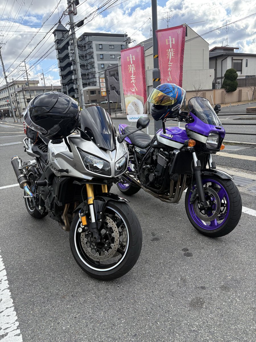 tt4886's tweet photo. 極寒ランチプチツーでインザシー🏍³₃
気が付けば1年半ぶりだった😅💦
それでも昨日も来たかのような居心地と変わらぬまいさんの対応に感涙😭
ステーキ丼に牛すじカレーの合がけも美味し☝️
#InTheSea https://t.co/2ZG7HrSf3O