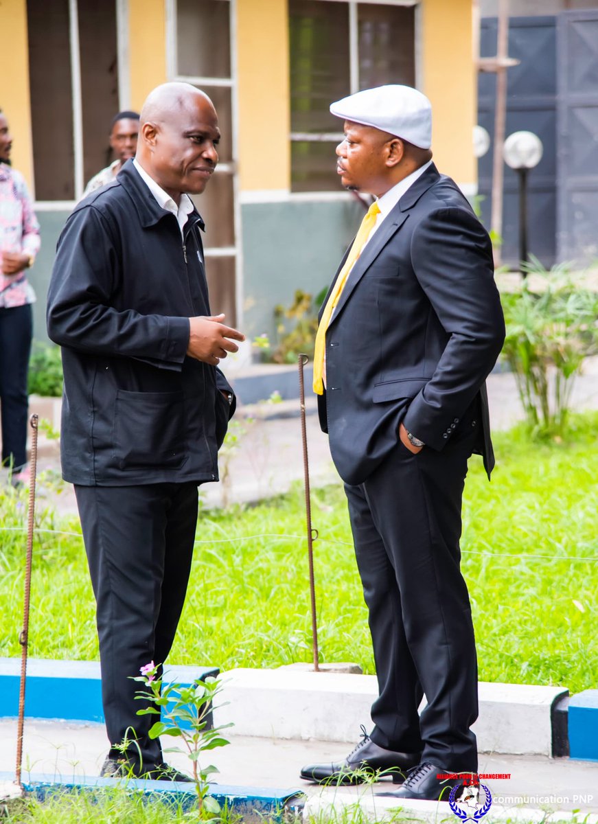 MATAMBAILUNGA's tweet image. 🛑 #URGENT
L’information est confirmée. Les États-Unis et l’Angola ont officiellement pris contact avec l’opposant radical Jean-Marc KABUND-A-KABUND en vue de sa participation aux consultations préalables au dialogue national annoncé par le Président Félix Tshisekedi. #RDC