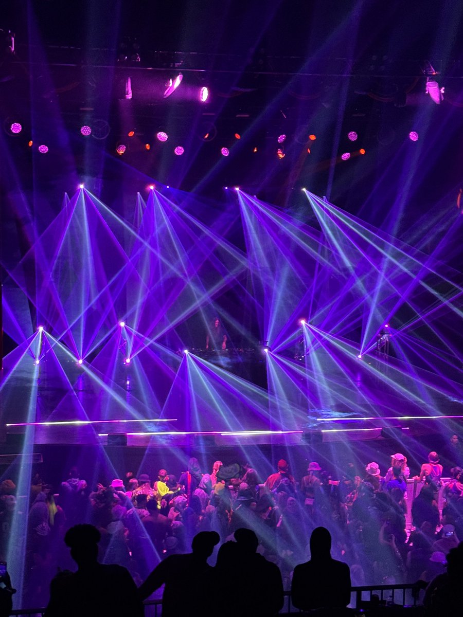 SunStarLight's tweet photo. Had the best two nights ever! @RAVENSCOON Your home town throw down was epic! 💯 worth the trip out here from MN. https://t.co/7i3BlEXkEY