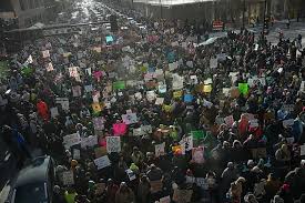 ExitTheIllusion's tweet image. DO NOT LOOK AWAY. 📢

Minneapolis is demanding a state-led investigation into the death of Alex Pretti. Gov. Walz says the Feds can’t be trusted to investigate themselves.

Retweet to demand transparency. 🔄

#JusticeForPretti #Minneapolis #Accountability #Minnesota