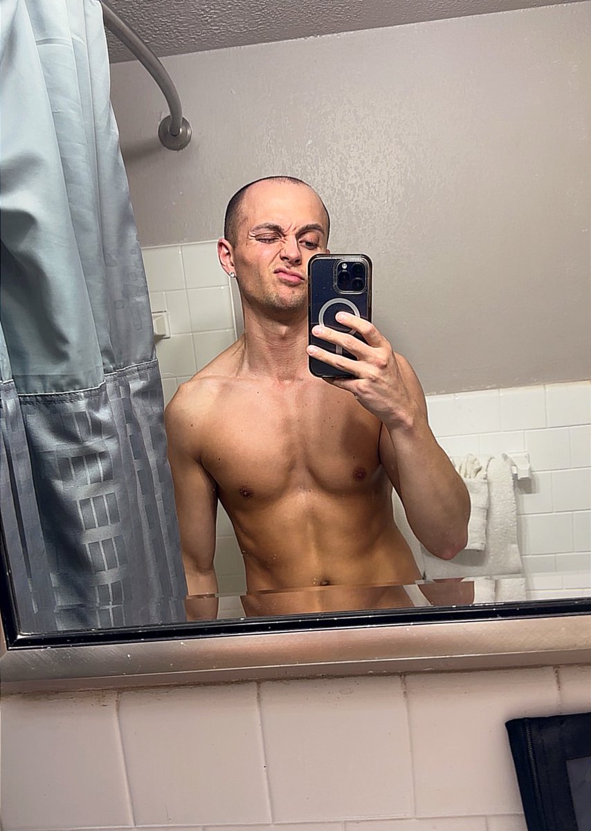 Drew Funk 😉 💦 (20.7k) tweet media