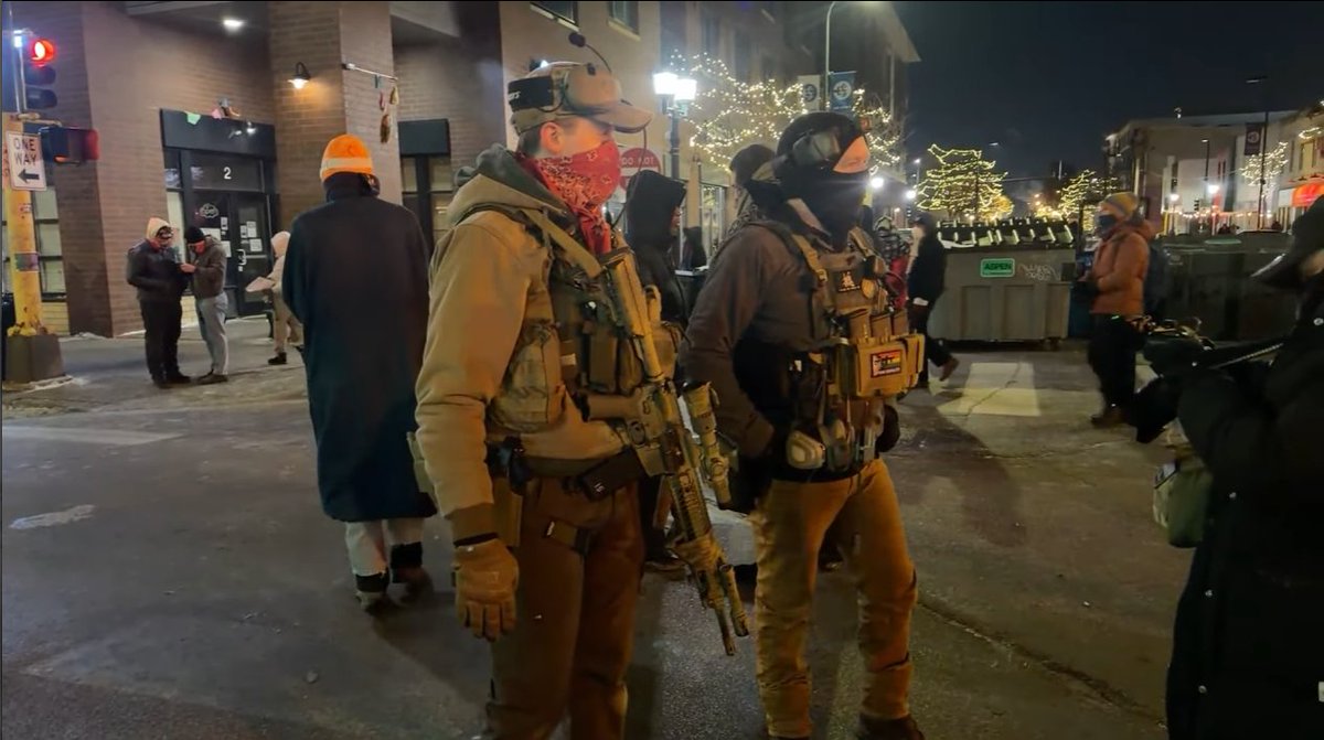 misra_amaresh's tweet photo. #BreakingNews
Armed Minnesotans are reportedly taking to the streets tonight in Minneapolis (pic).
Protestors Building a Minneapolis Autonomous Zone to Resist Feds after ICE shootin (vid).
#JeffreyPretti
#Trump
#Minnesota
#ICE https://t.co/KUOh1SkGzX
